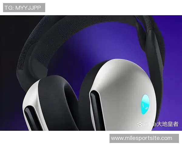 全屏沉浸体验,耳机加持,感受铁人客场的激情与震撼力量